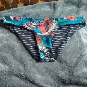 Carve Designs Sanitas reversible bikini bottoms